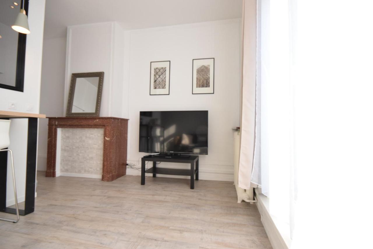 Chic Appart Design - Hyper Centre - Tramway - Free Wifi - Lerelaisdodile12 Βαλενσιέν Εξωτερικό φωτογραφία